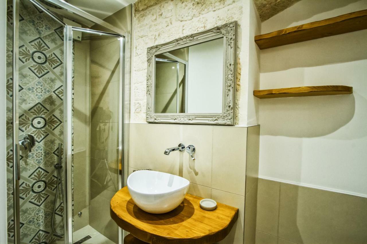Beatrice Rooms Конверсано Экстерьер фото